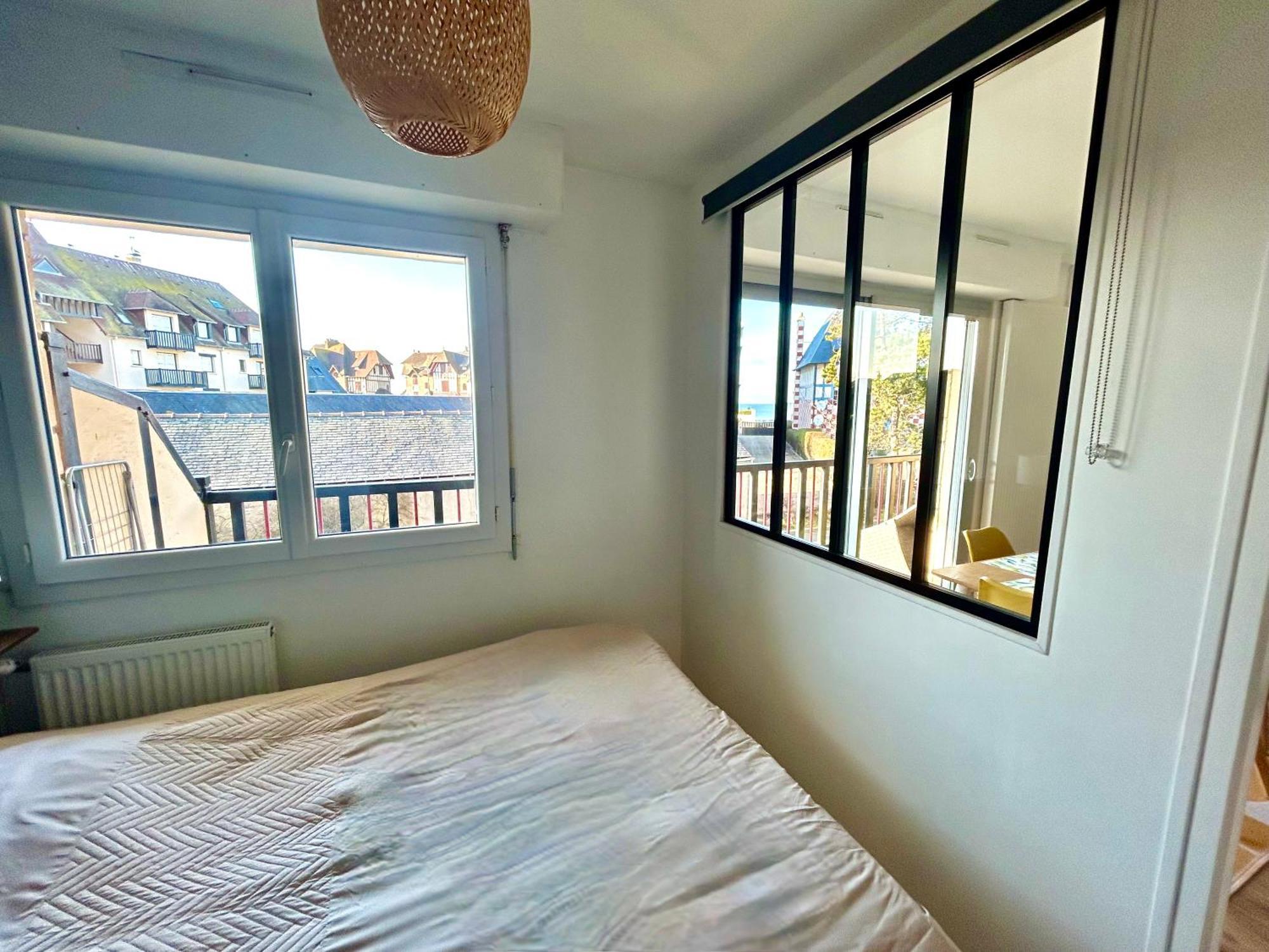 Magnifique Appartement Vue Mer A 50 M De La Plage Вилер-сюр-Мер Екстериор снимка
